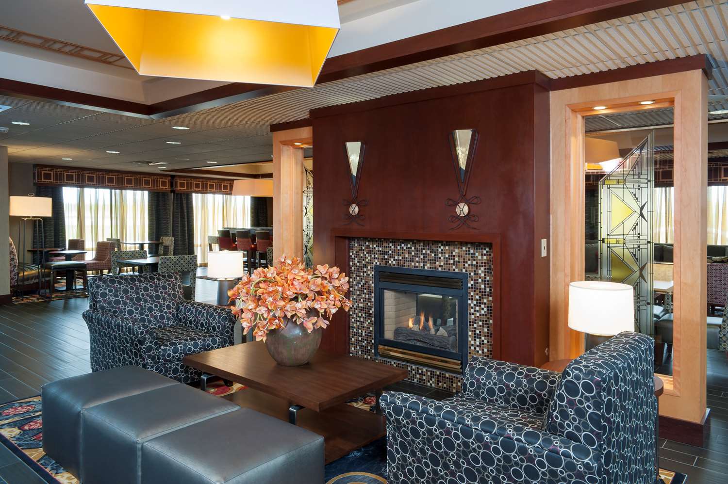 Hampton Inn Seymour 2