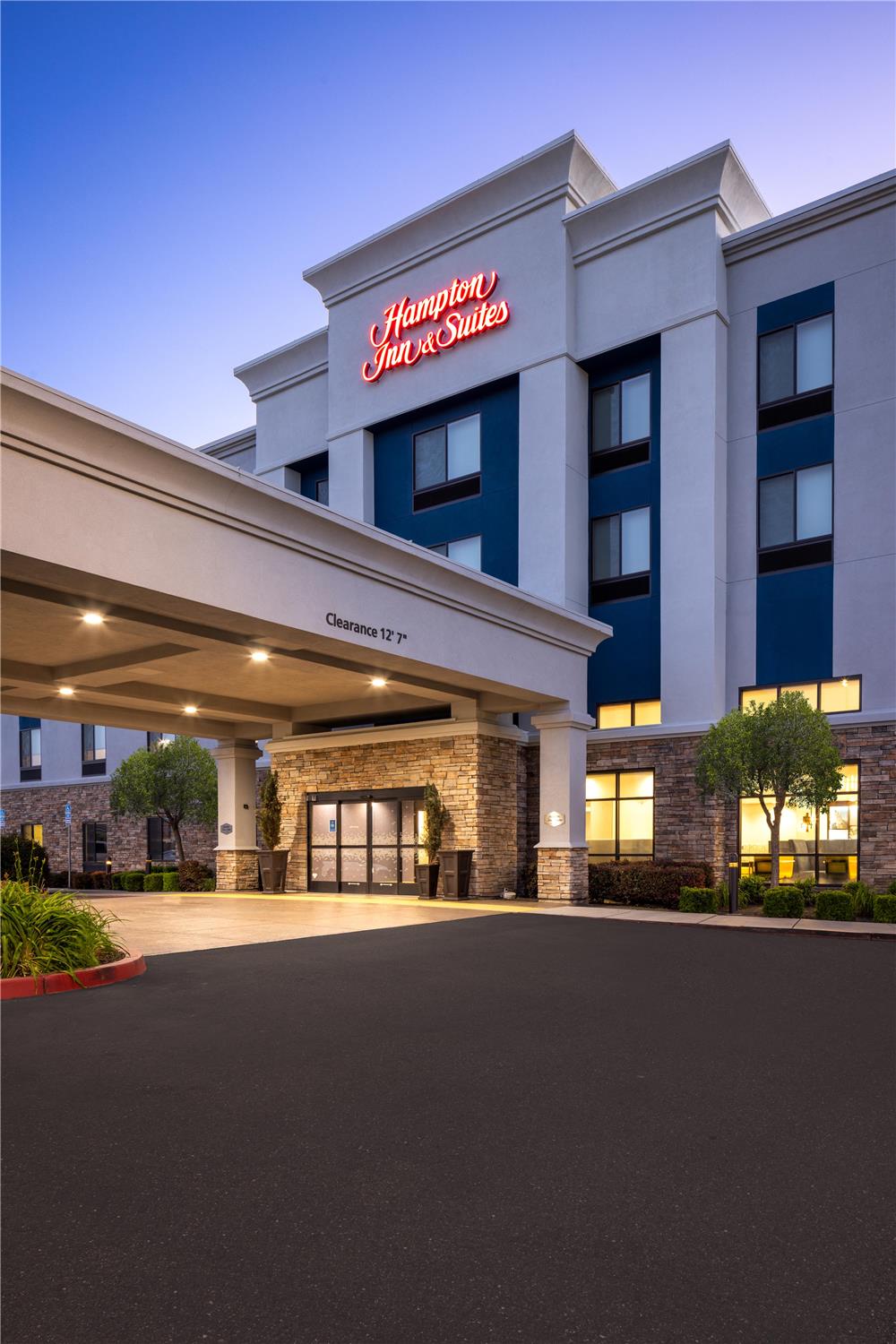Hampton Inn & Suites Manteca 2