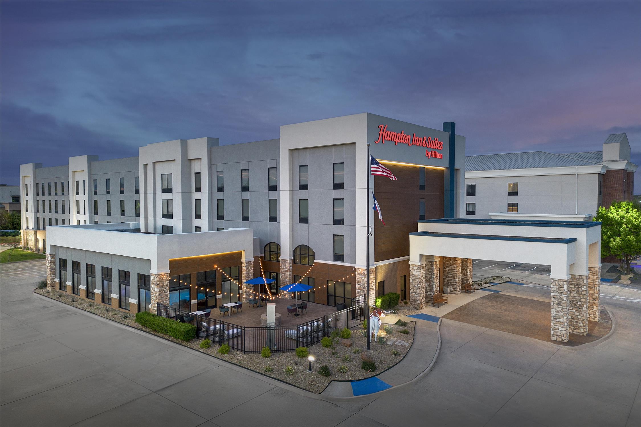 Hampton Inn & Suites Dallas-DFW ARPT W-SH 183 Hurst 1