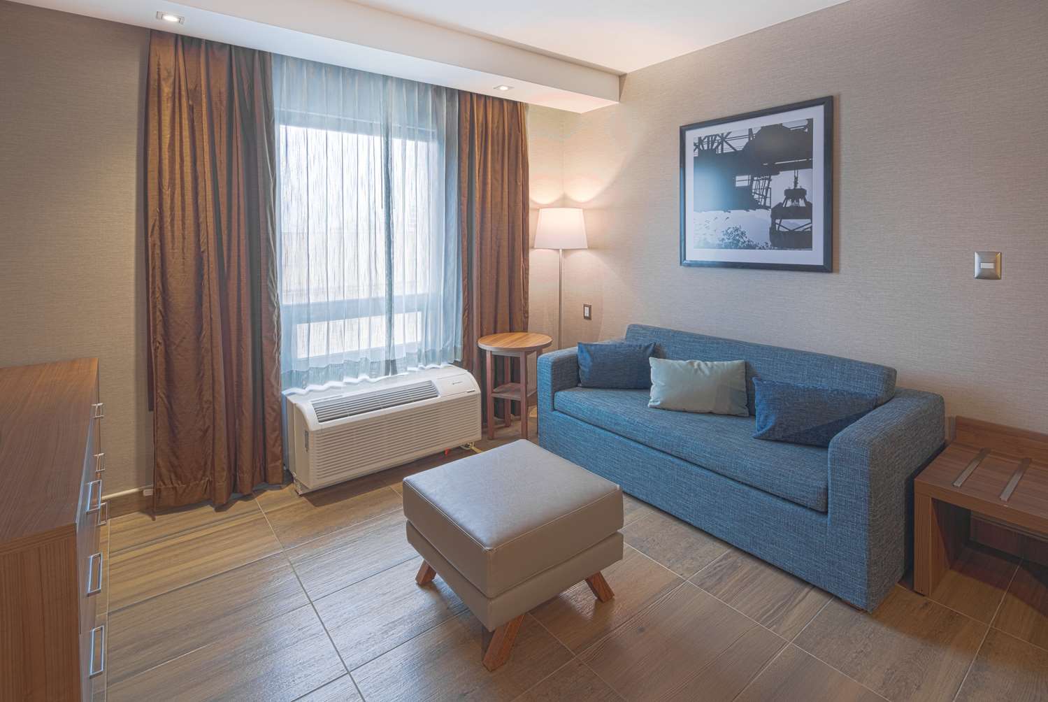 1 King Bed 1 Bedroom Suite
