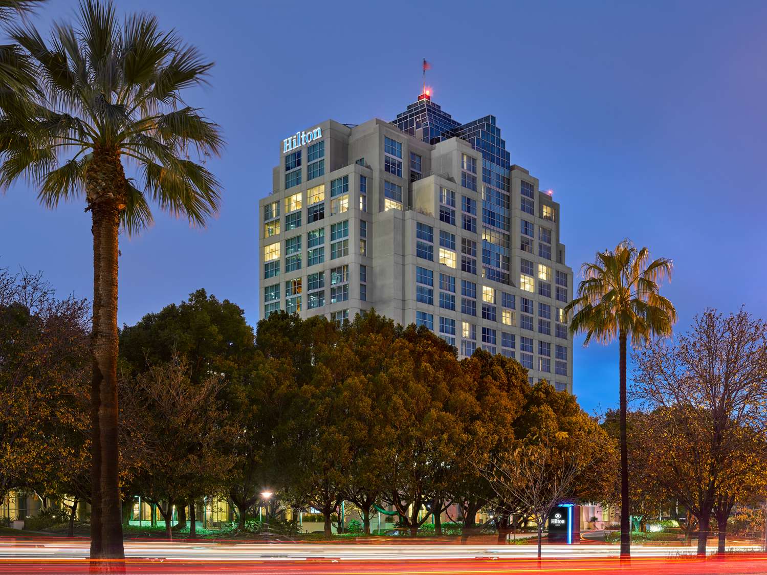 Hilton Los Angeles North-Glendale & Executive Meeting Center 2