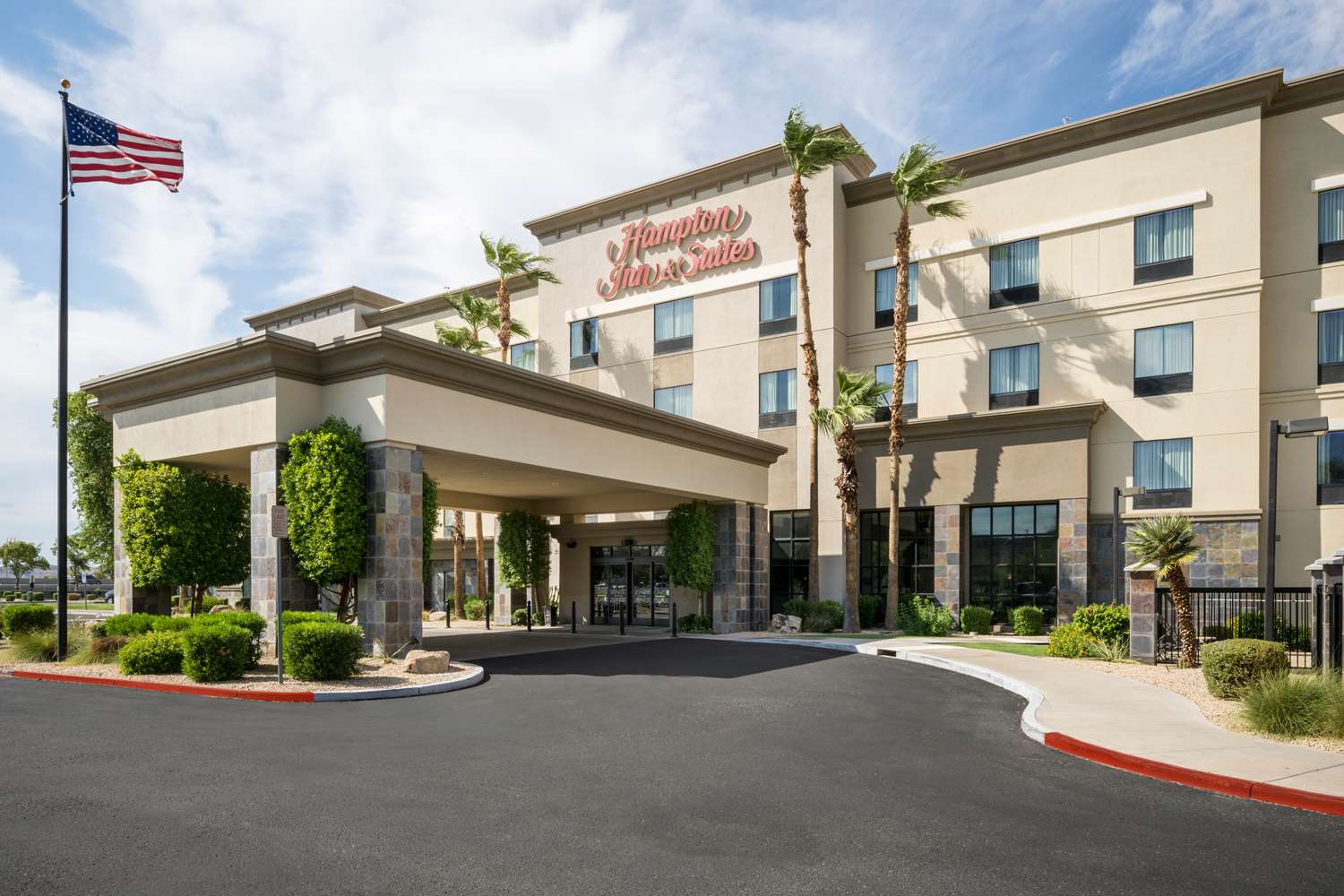 Hampton Inn & Suites Phoenix North/Happy Valley 2