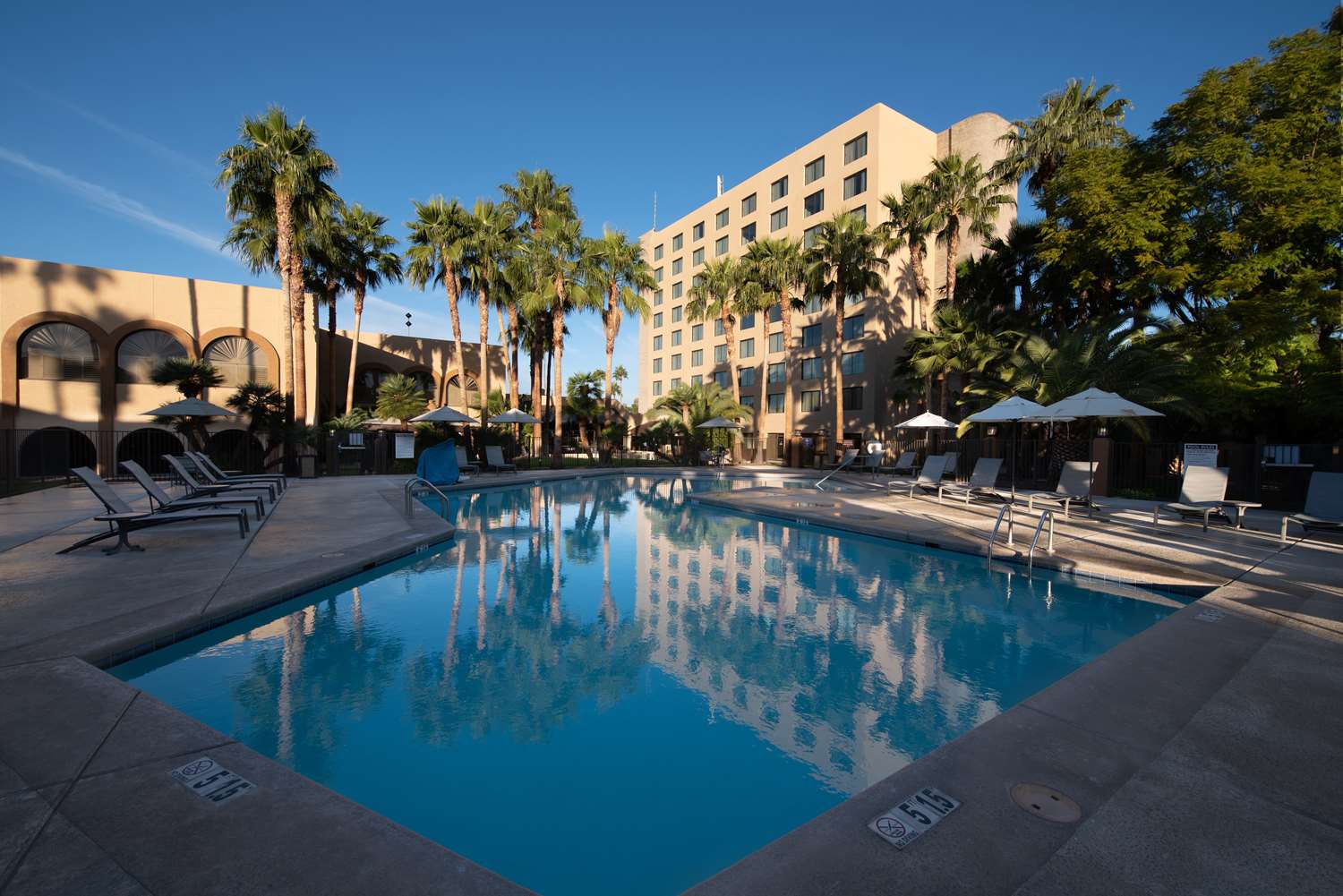 DoubleTree by Hilton Tucson - Reid Park 1