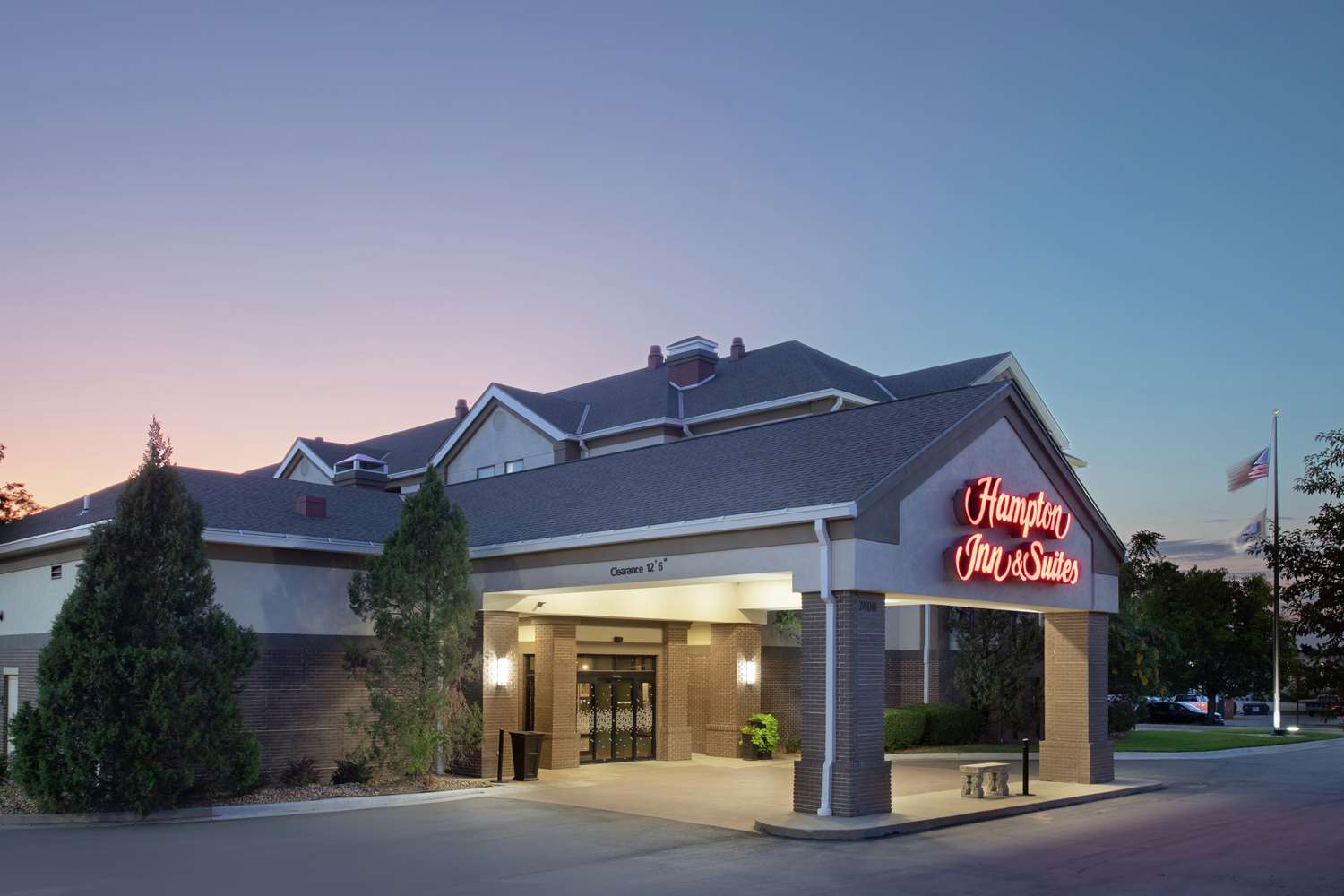Hampton Inn & Suites Kansas City-Merriam 2