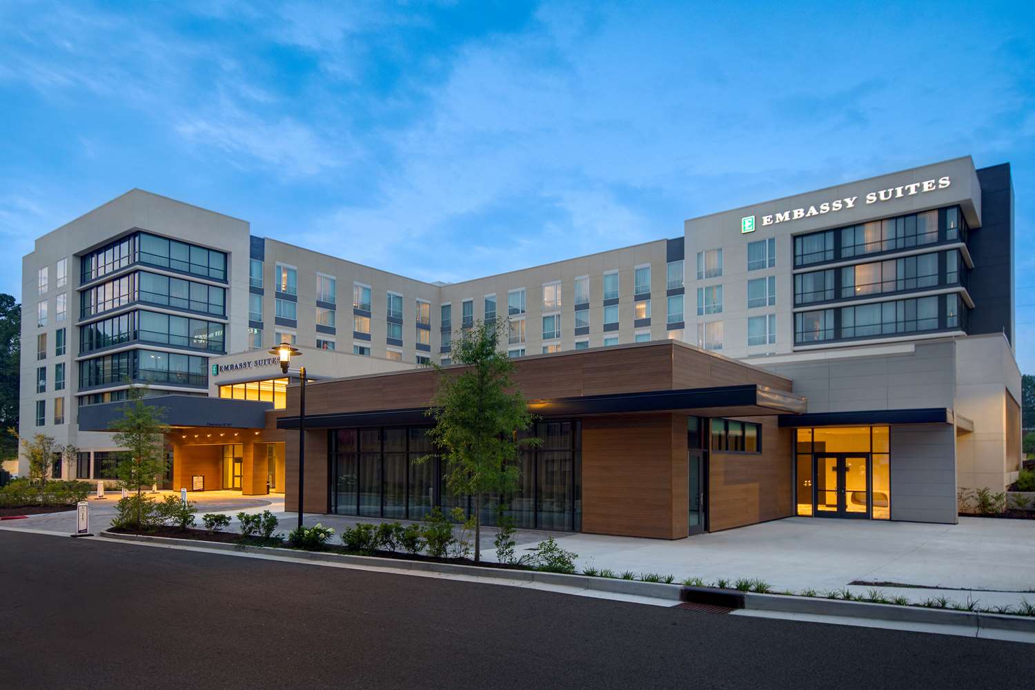 Embassy Suites By Hilton Alpharetta Halcyon 1