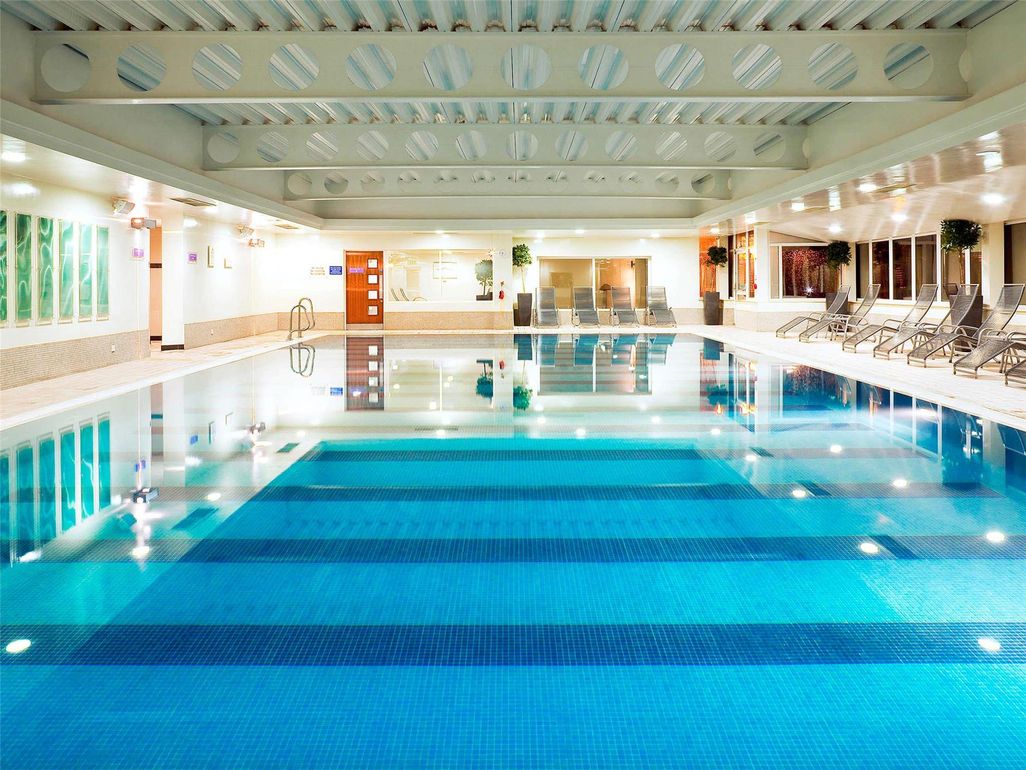 Mercure Manchester Norton Grange Hotel & Spa 1