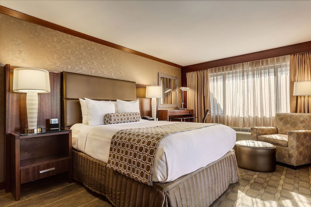 Crowne Plaza FOSTER CITY-SAN MATEO by IHG 2