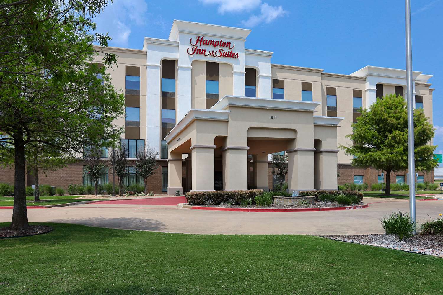 Hampton Inn & Suites Dallas-DeSoto 1