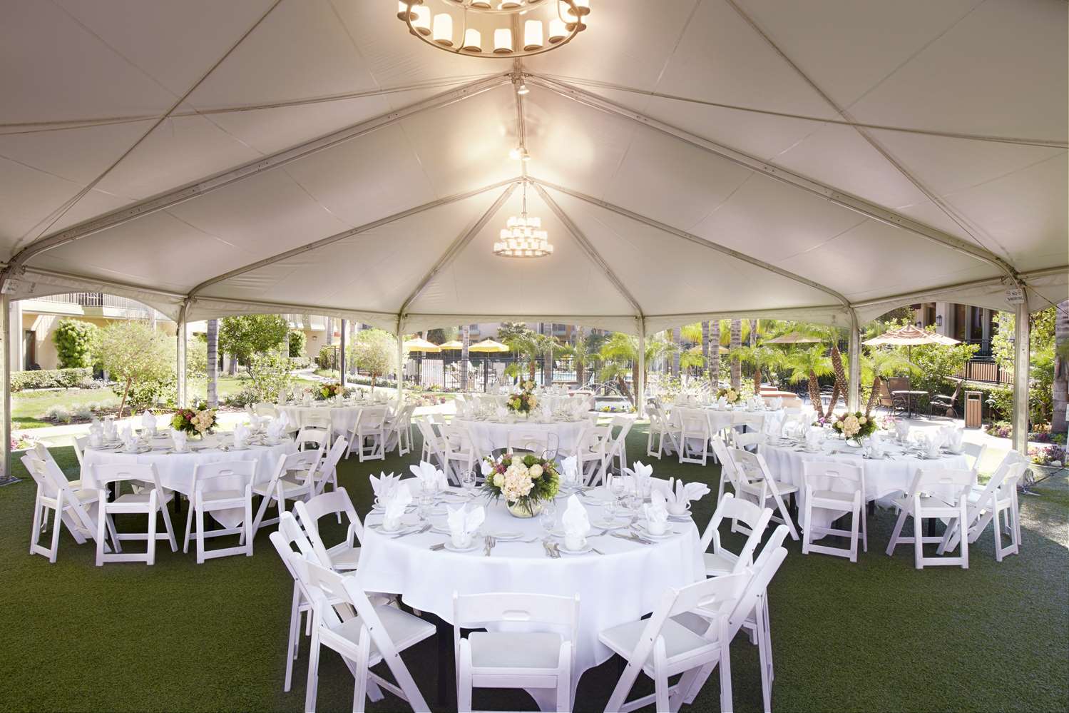 DoubleTree by Hilton Ontario Airport 1