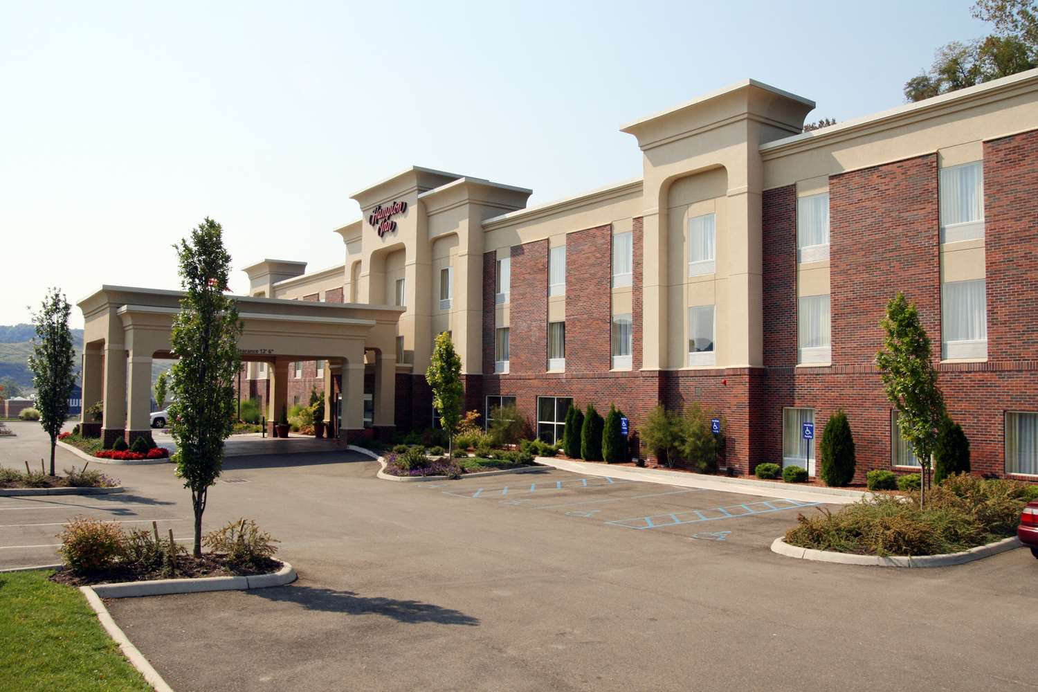 Hampton Inn Athens, OH 2