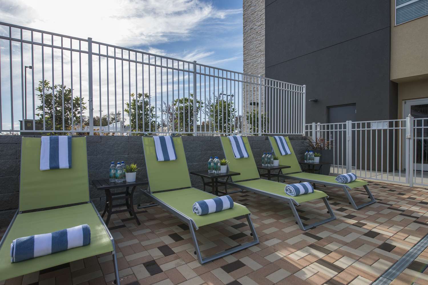Hampton Inn Greenville/I-385 Haywood Mall 2