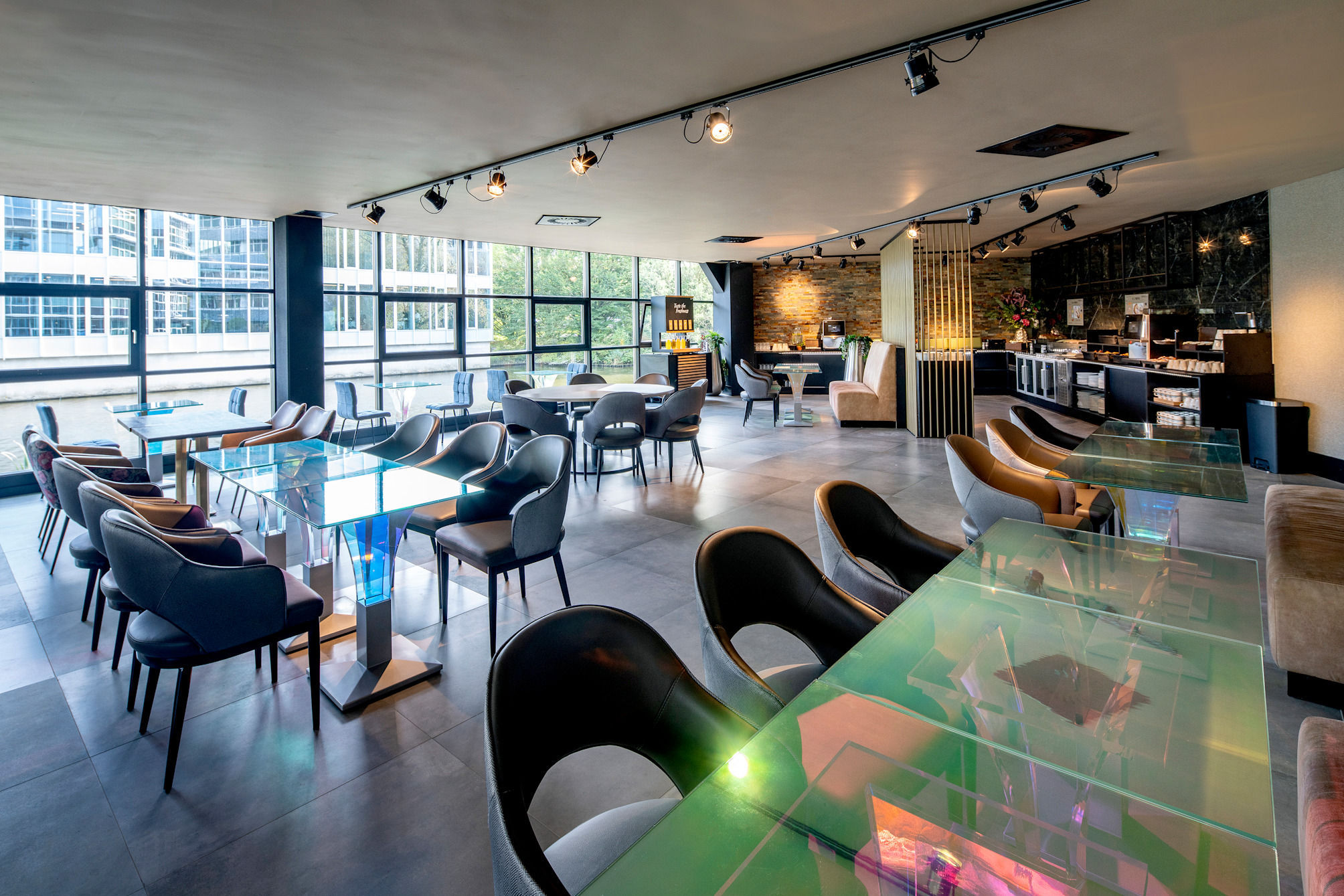Diamond Capsule Hotel Amsterdam South 2