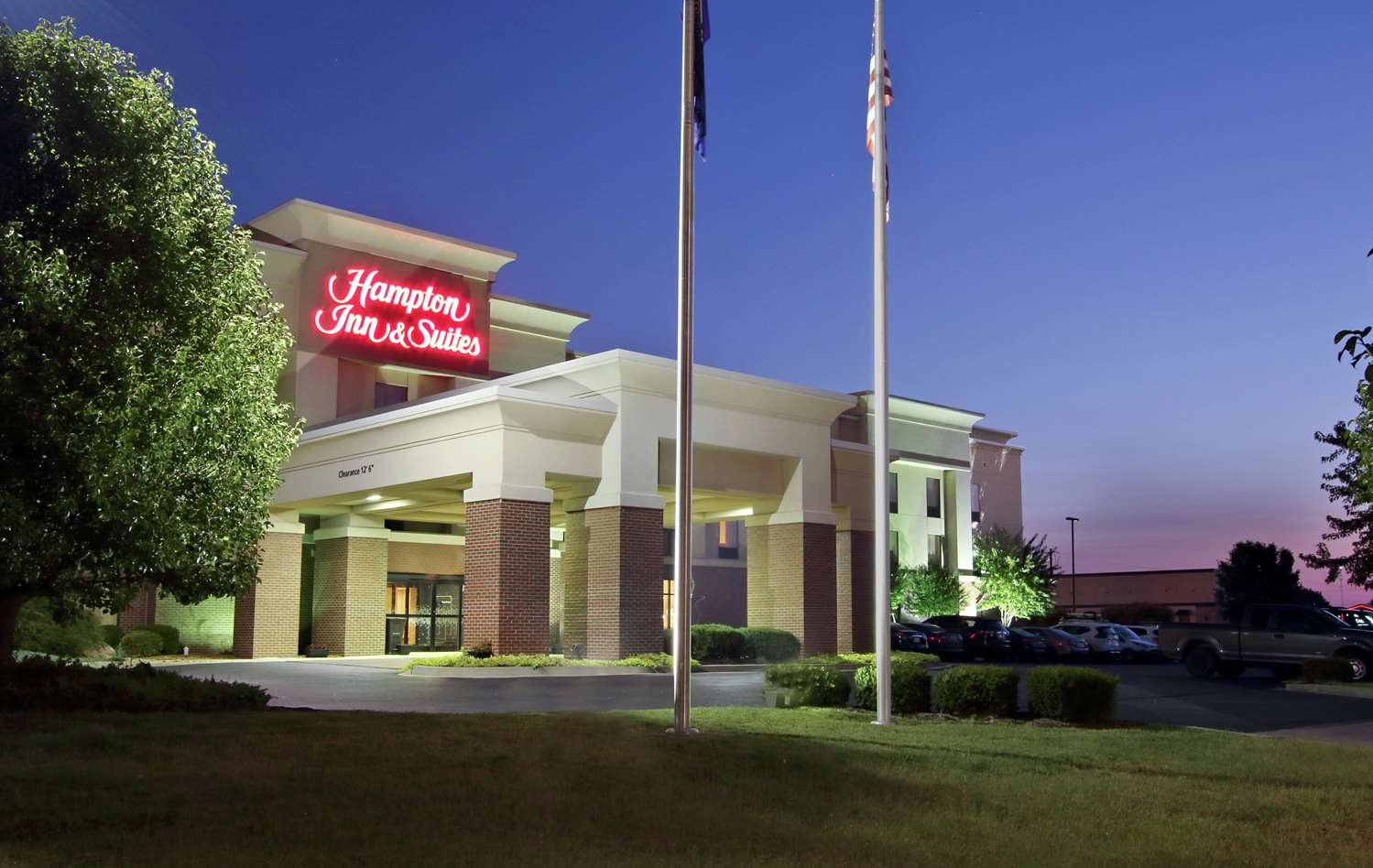 Hampton Inn & Suites Murray 2