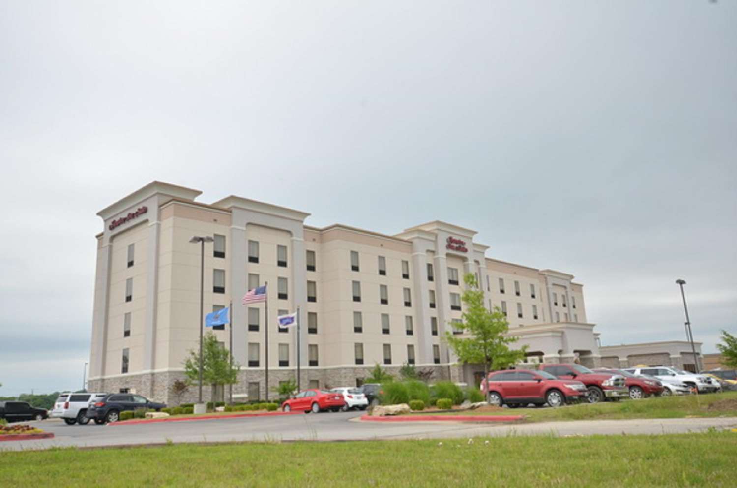 Hampton Inn and Suites Tulsa/Catoosa 2