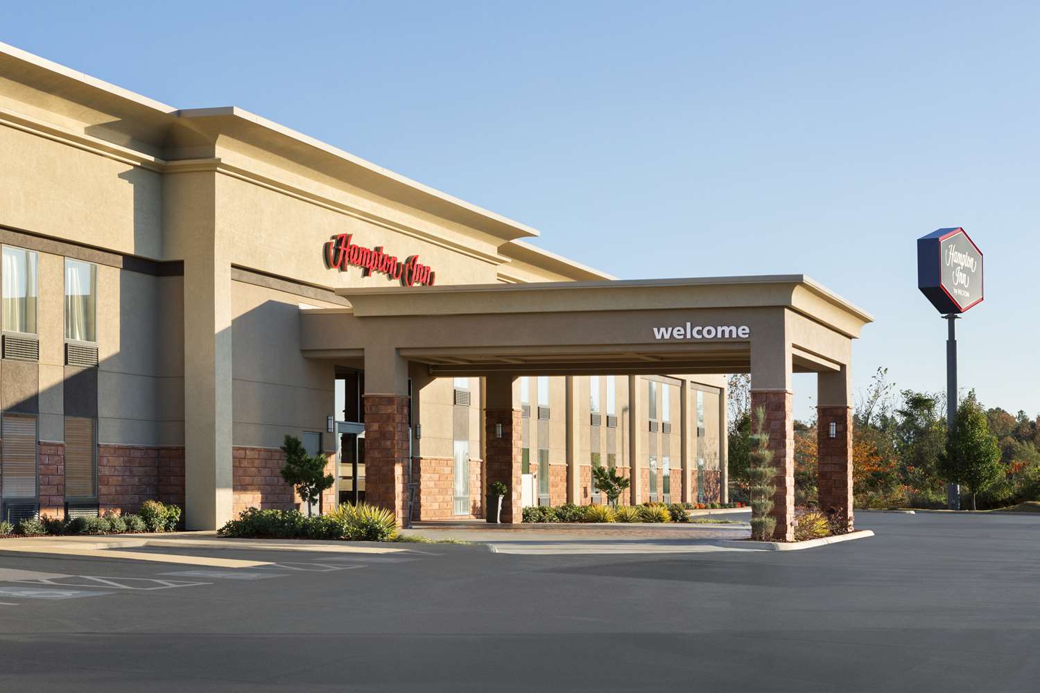 Hampton Inn Forrest City 1
