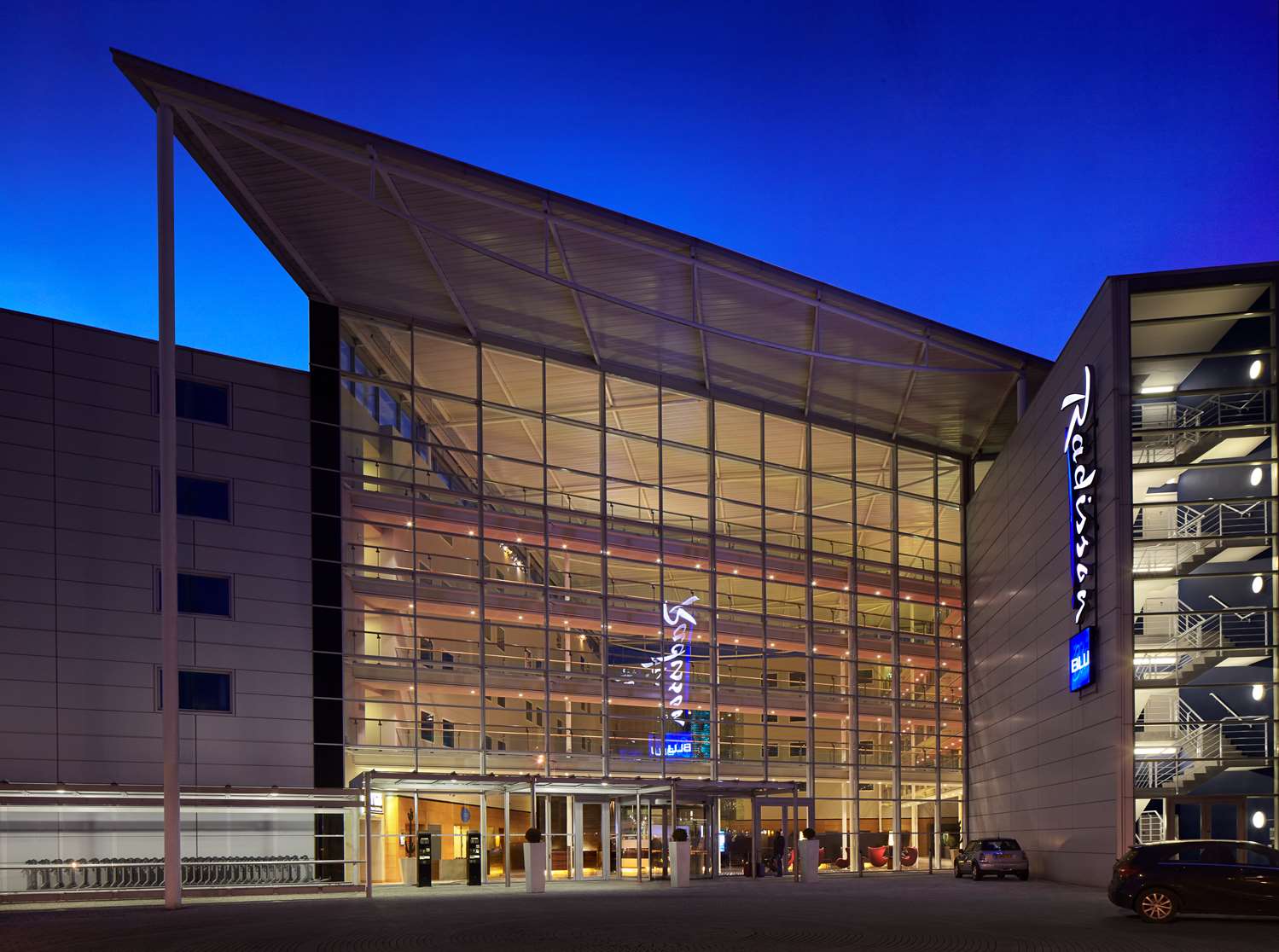 Radisson Blu Hotel London Stansted Airport 1