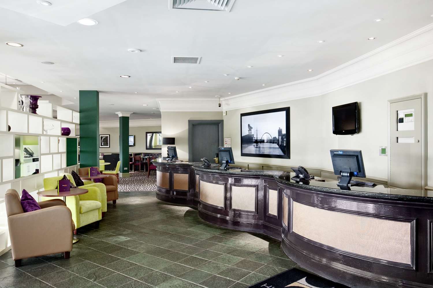 Doubletree By Hilton Glasgow Strathclyde 2