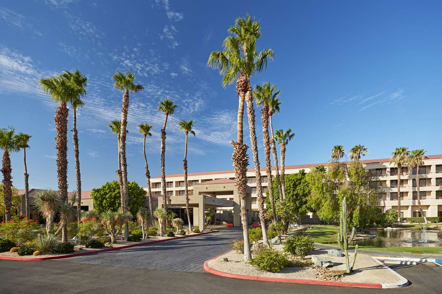 DoubleTree by Hilton Golf Resort Palm Springs 2