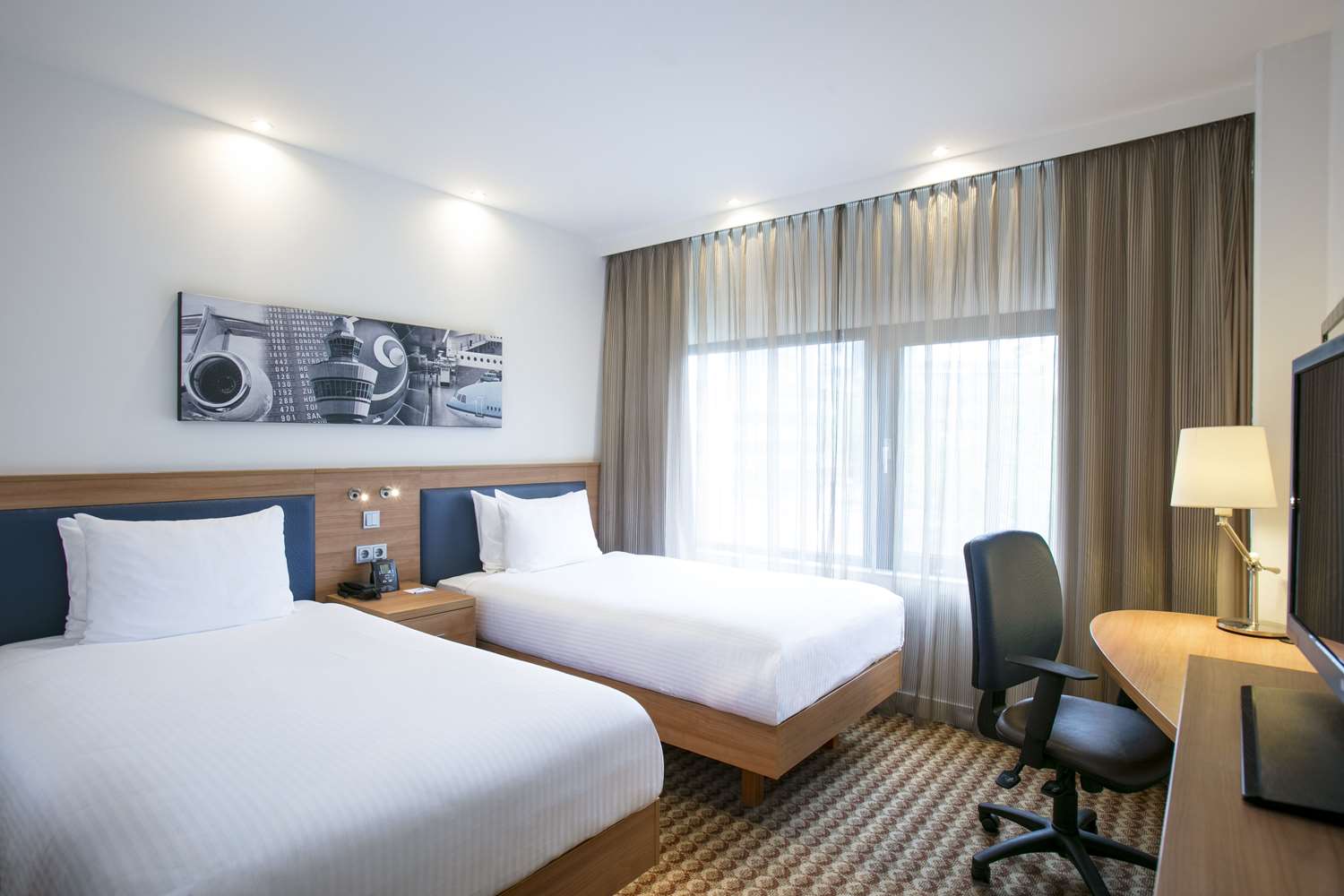 Standard twin room