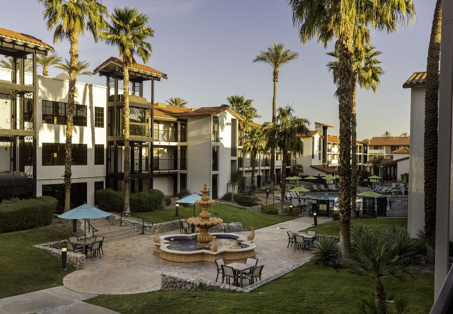 Embassy Suites by Hilton Palm Desert 1
