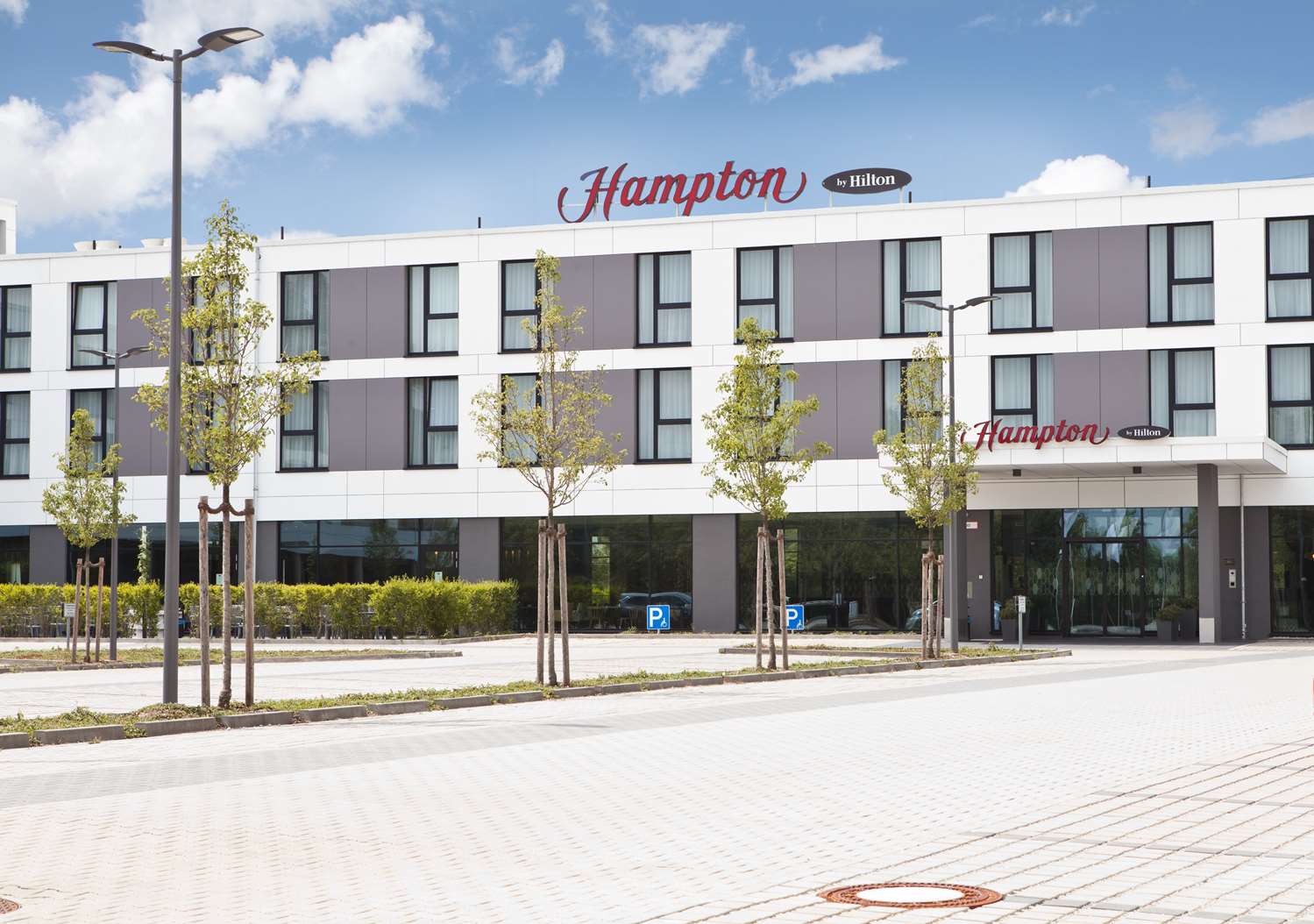 Hampton by Hilton Munich Airport South 2