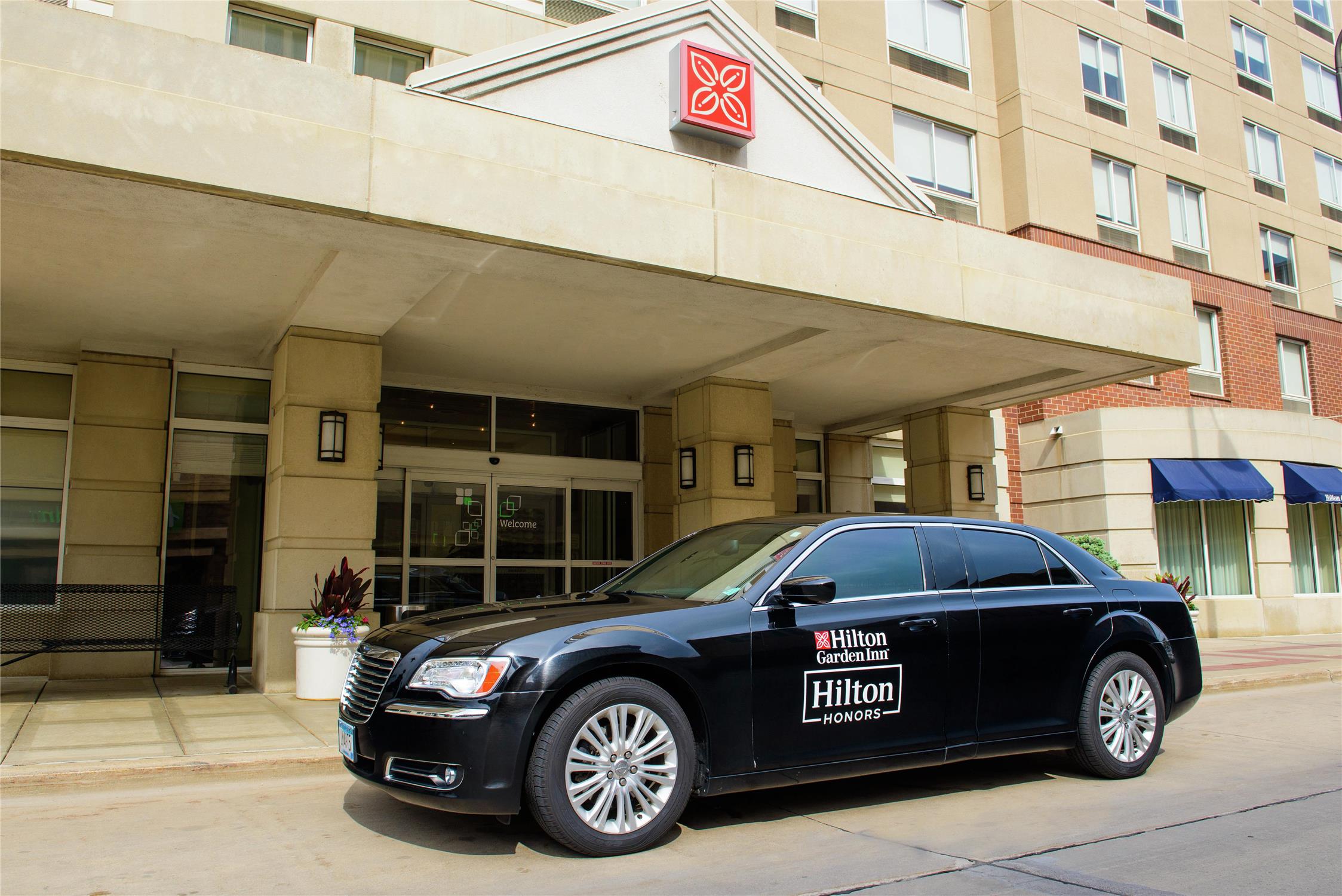 Hilton Garden Inn Rochester Downtown 2