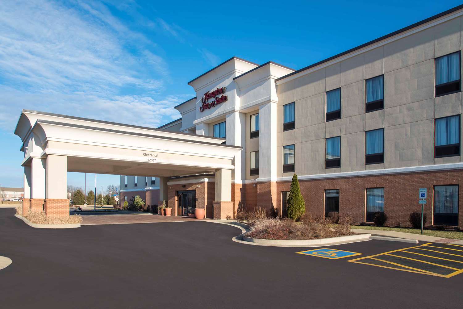 Hampton Inn & Suites Danville 2
