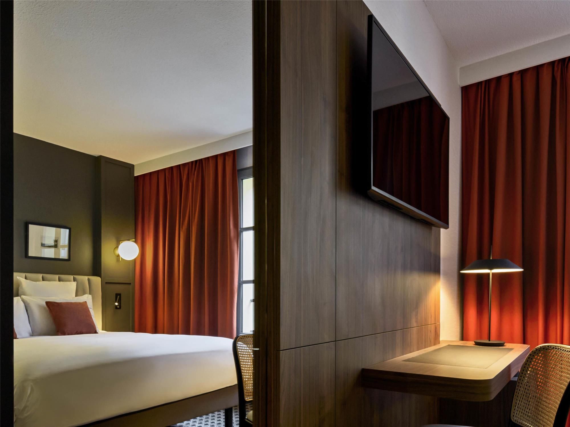 Mercure Versailles Chateau 2