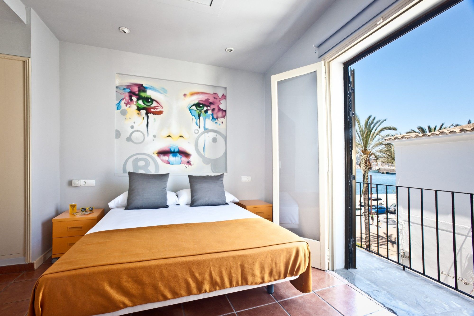 Ryans La Marina 1