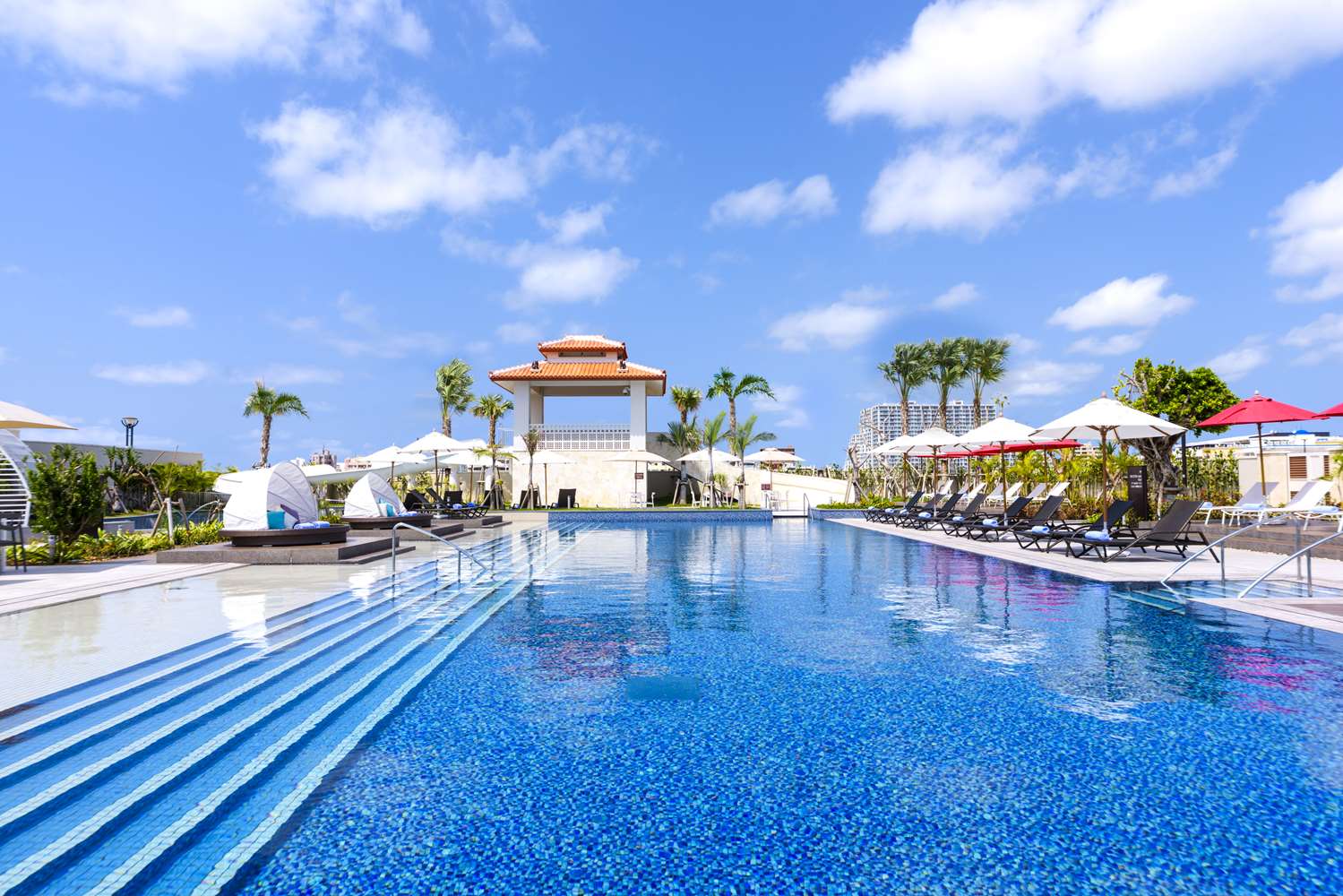 DoubleTree by Hilton Okinawa Chatan Resort 2