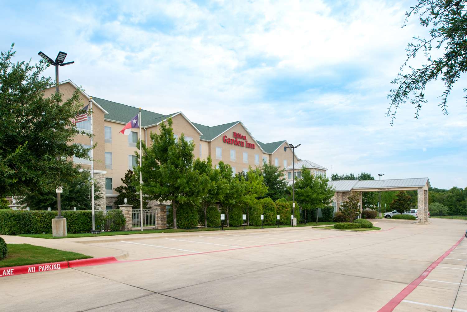 Hilton Garden Inn Denton 2