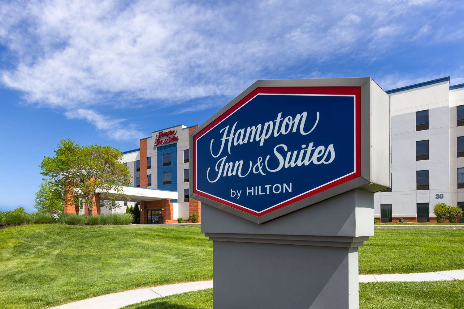 Hampton Inn & Suites Harrisburg/North 2