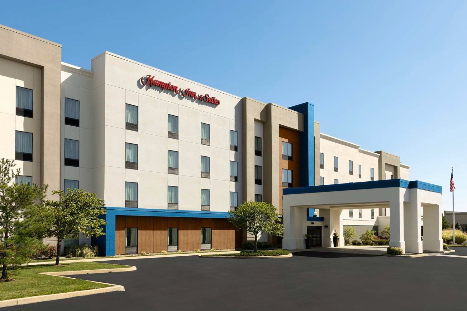 Hampton Inn & Suites York South 2