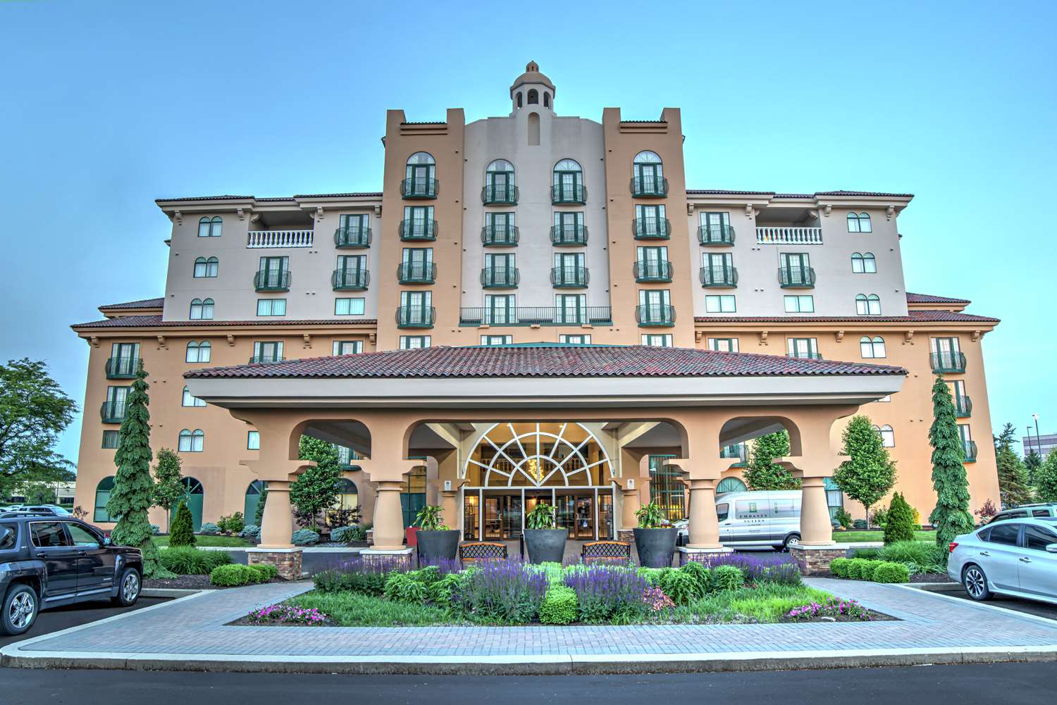 Embassy Suites by Hilton Indianapolis North 2