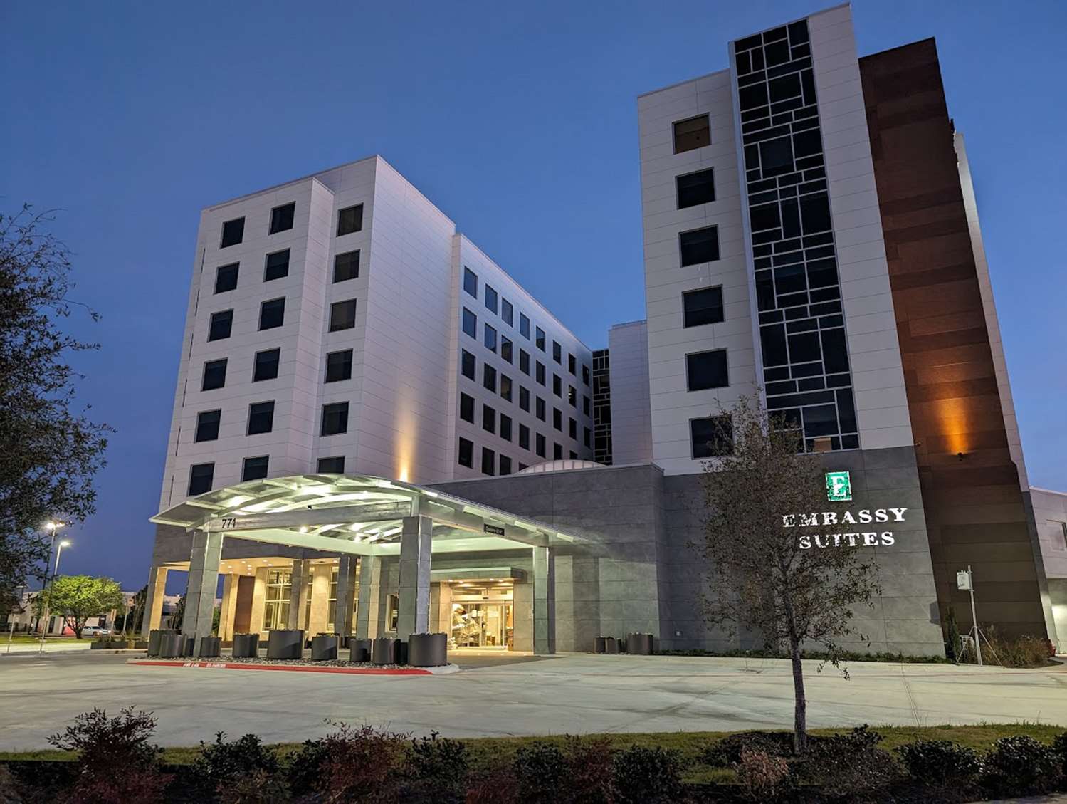 Embassy Suites By Hilton Irving Las Colinas 2
