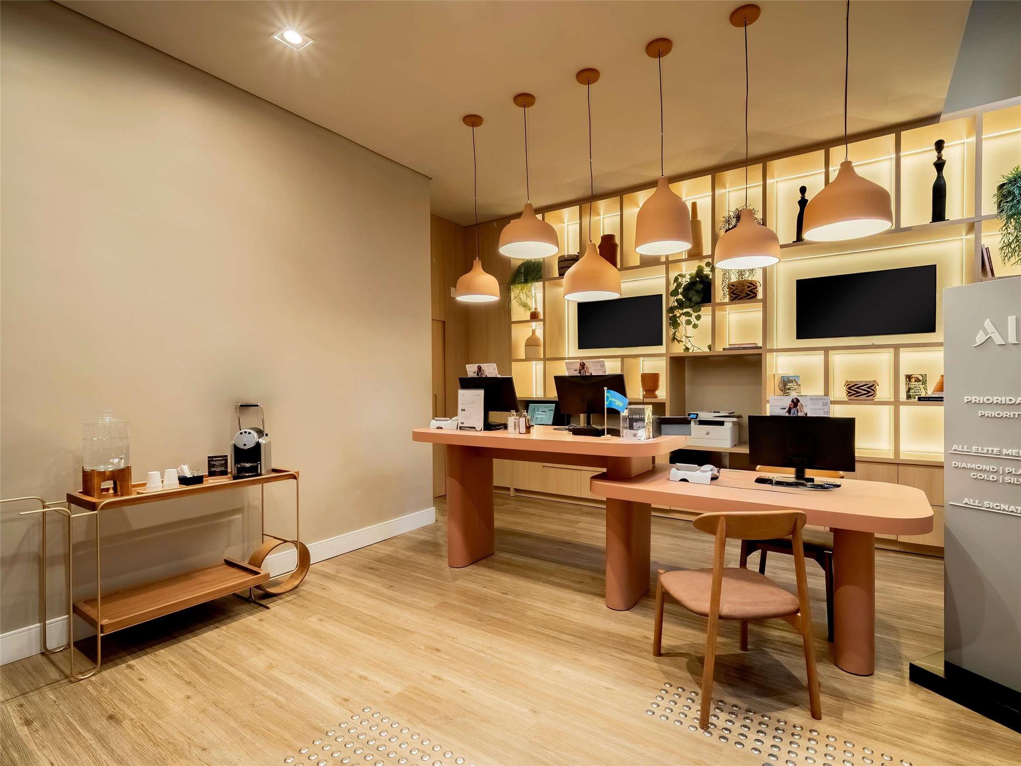 Moema Times Square SP Wi-Fi 5G Home Office Kitchen 50" TV & Free Laundry - Monthly Rate Available 2