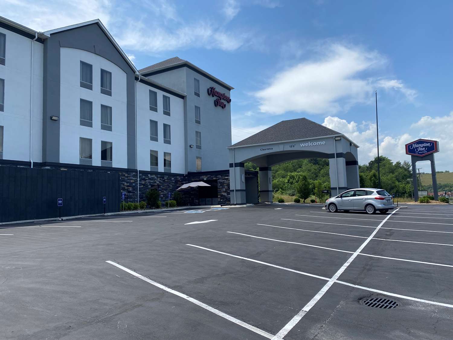 Hampton Inn Ft. Chiswell-Max Meadows 2