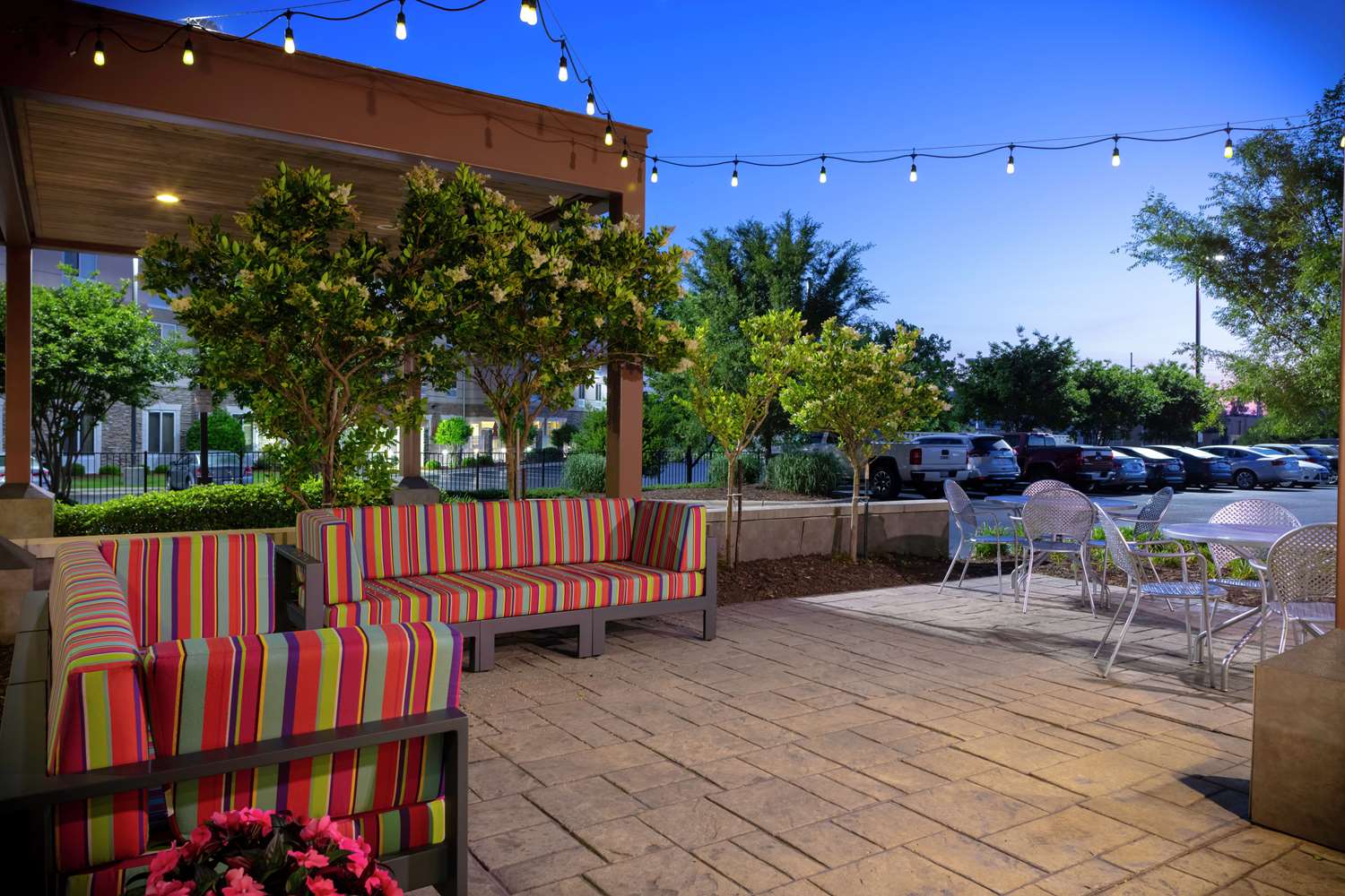 Home2 Suites by Hilton Fayetteville Fort Bragg 2