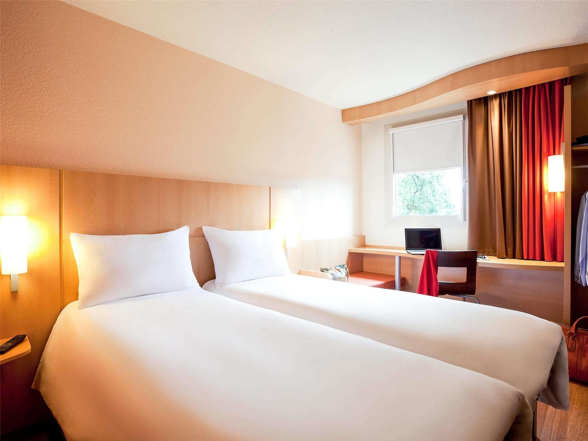 ibis Lyon Est Chaponnay 2