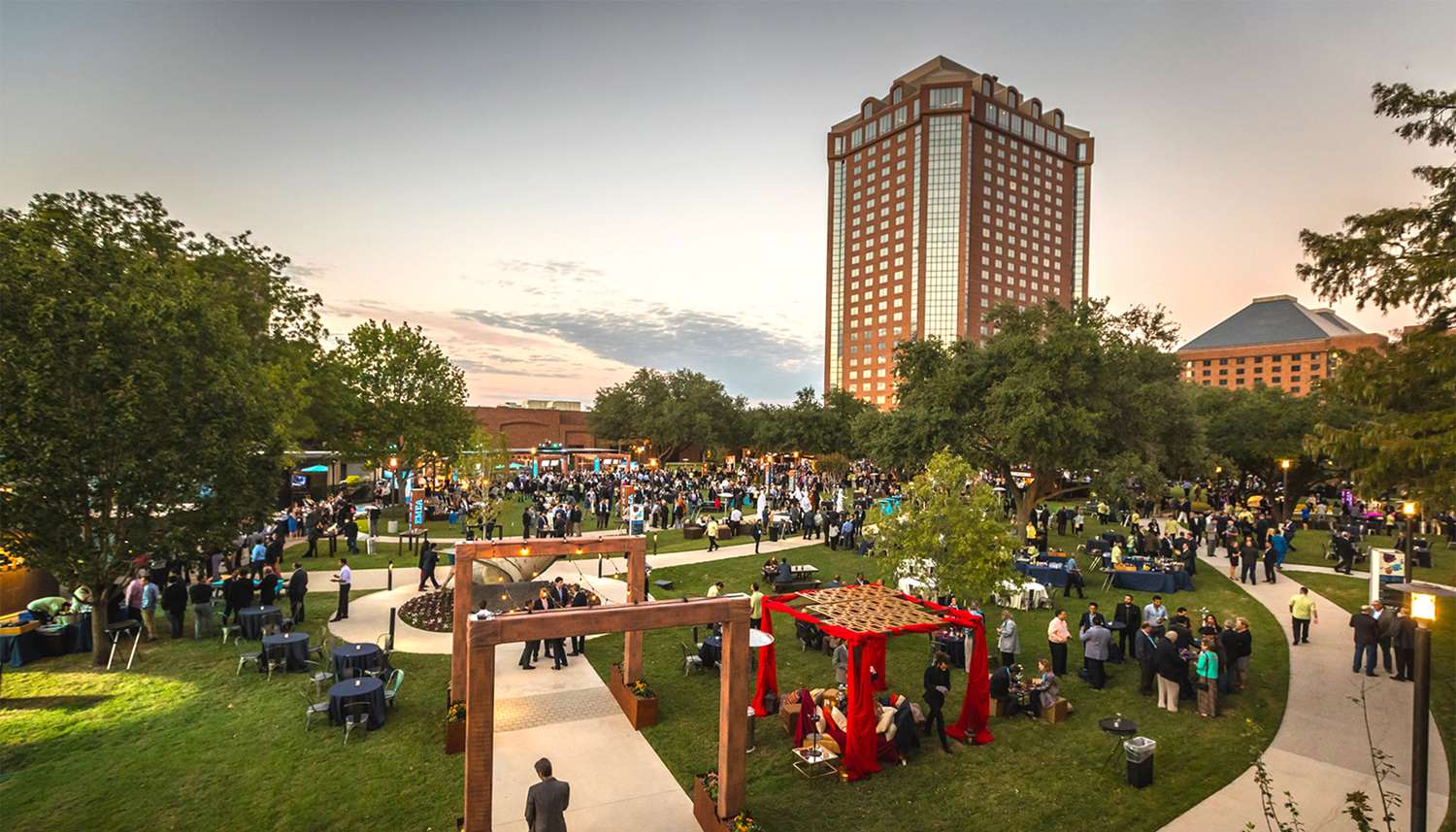 Hilton Anatole 2
