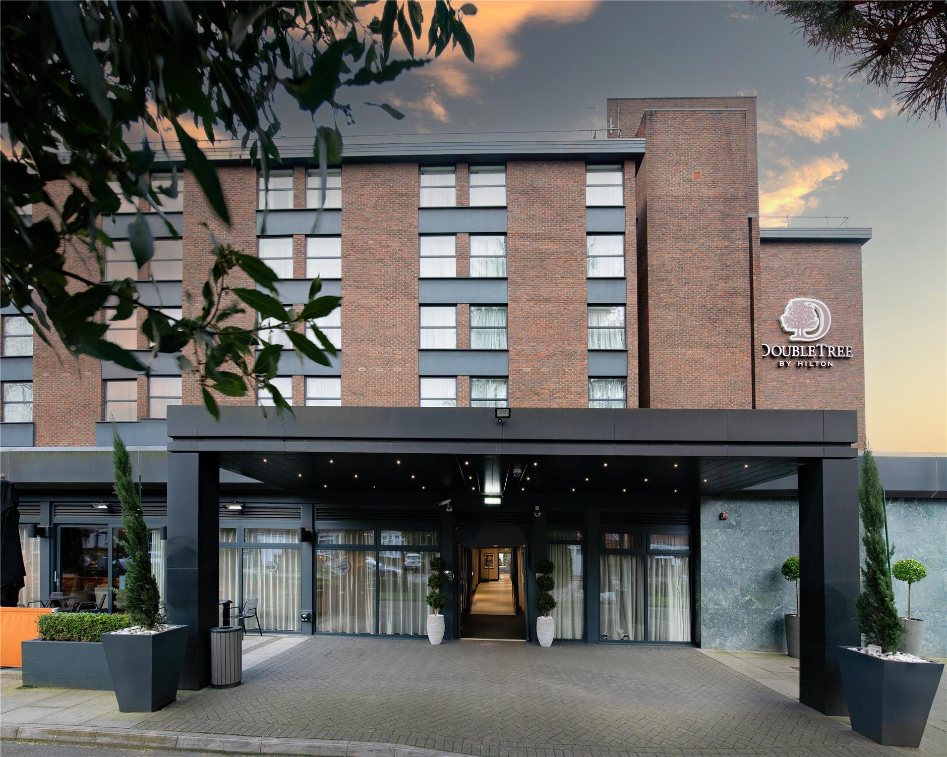 DoubleTree by Hilton London Ealing 2