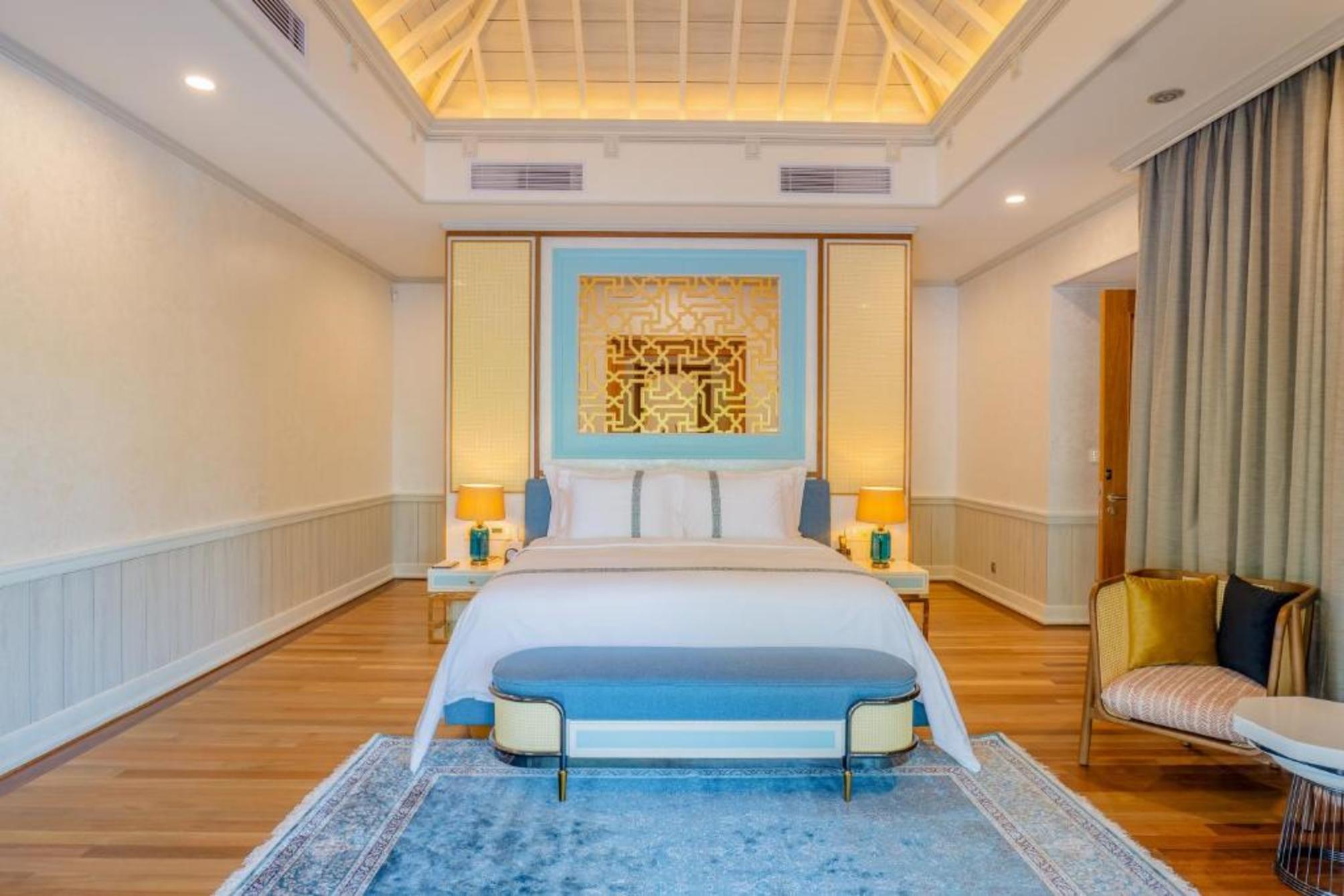 Signature Beach Residence with Sunrise Pool (1BR)
