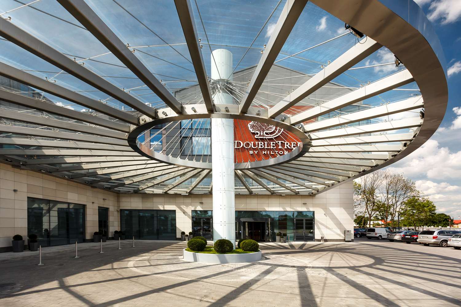 DoubleTree by Hilton Hotel & Conference Centre Warsaw 2