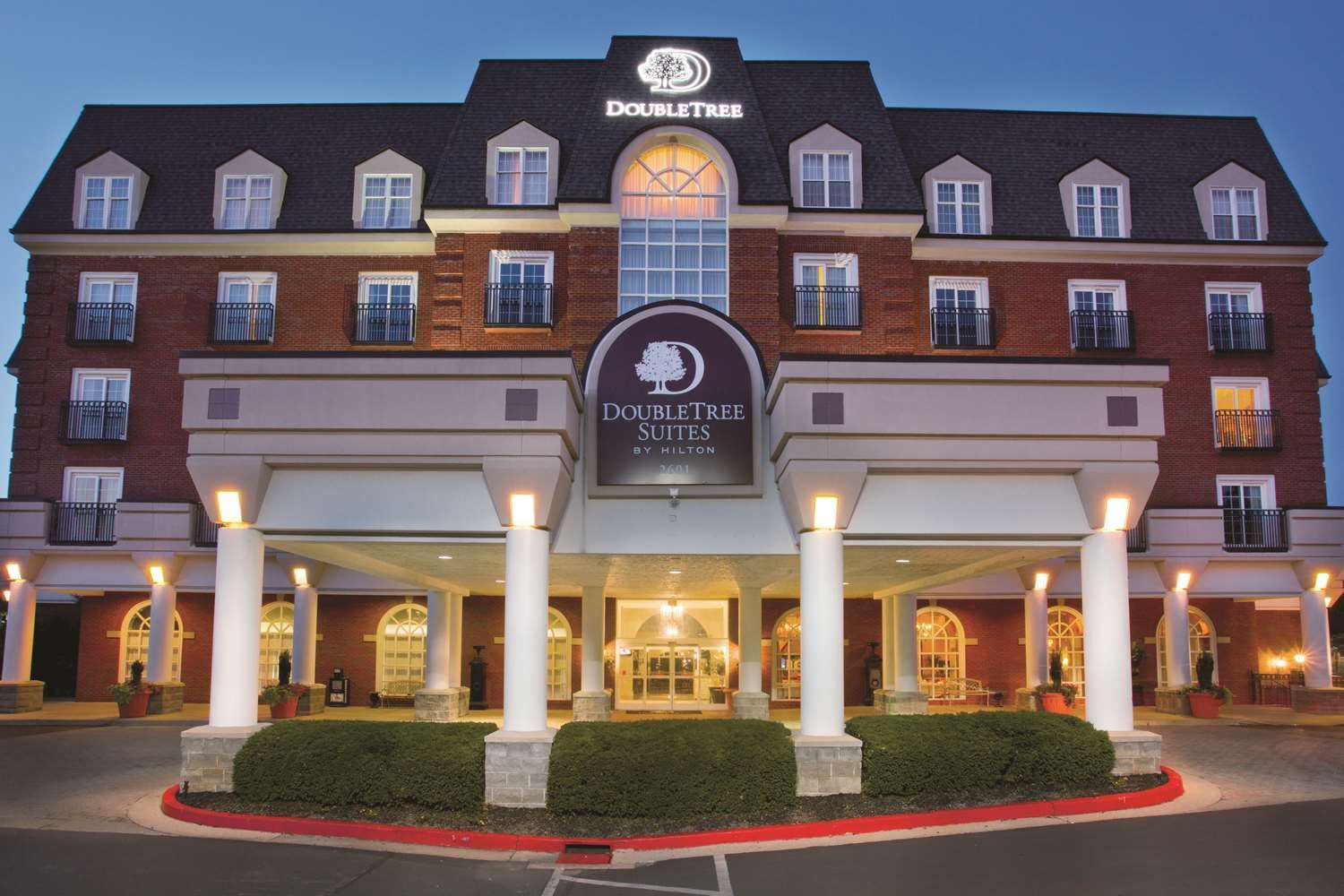 DoubleTree Suites by Hilton Lexington 2
