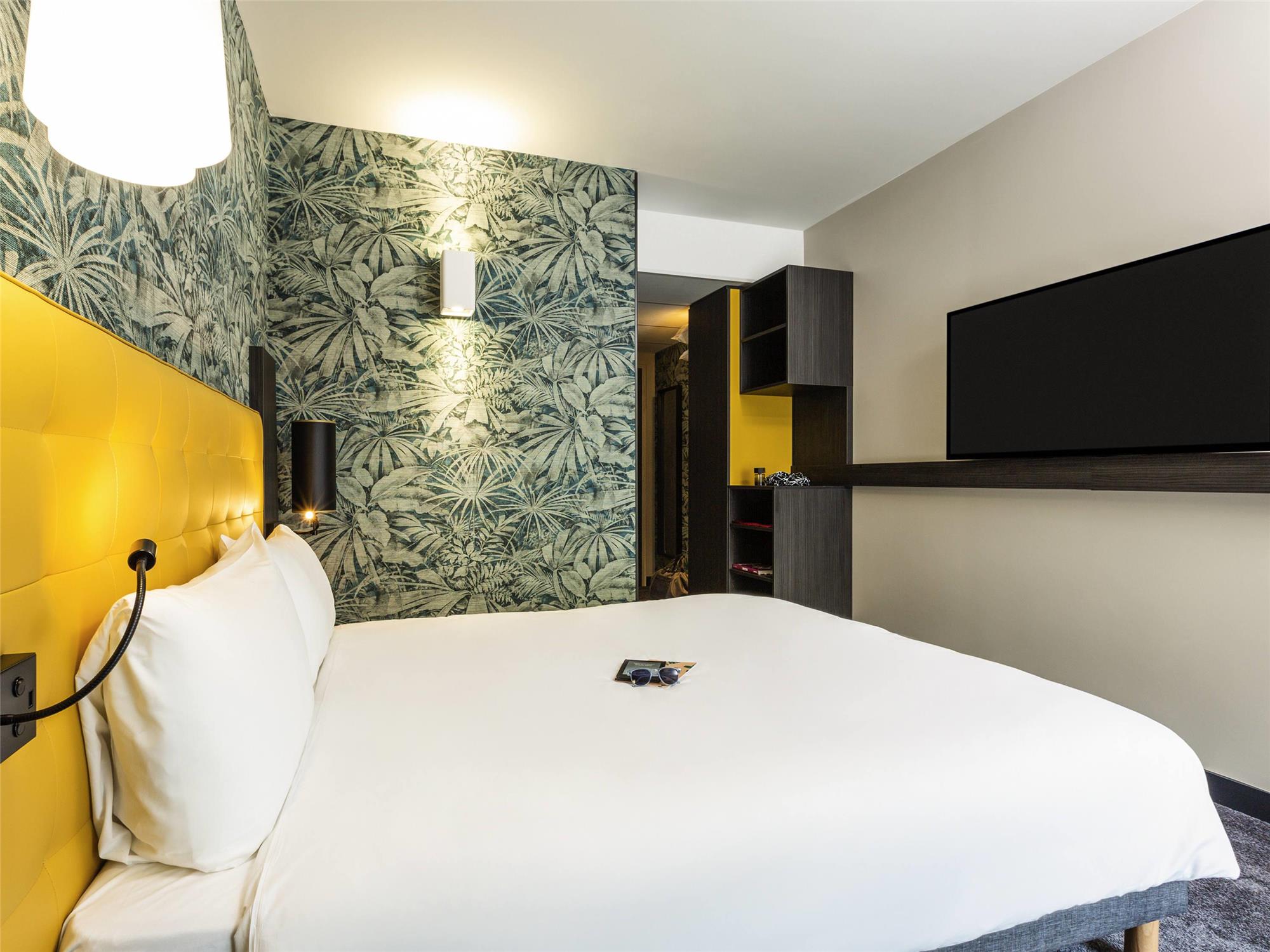 Supérieur(e) Chambre
