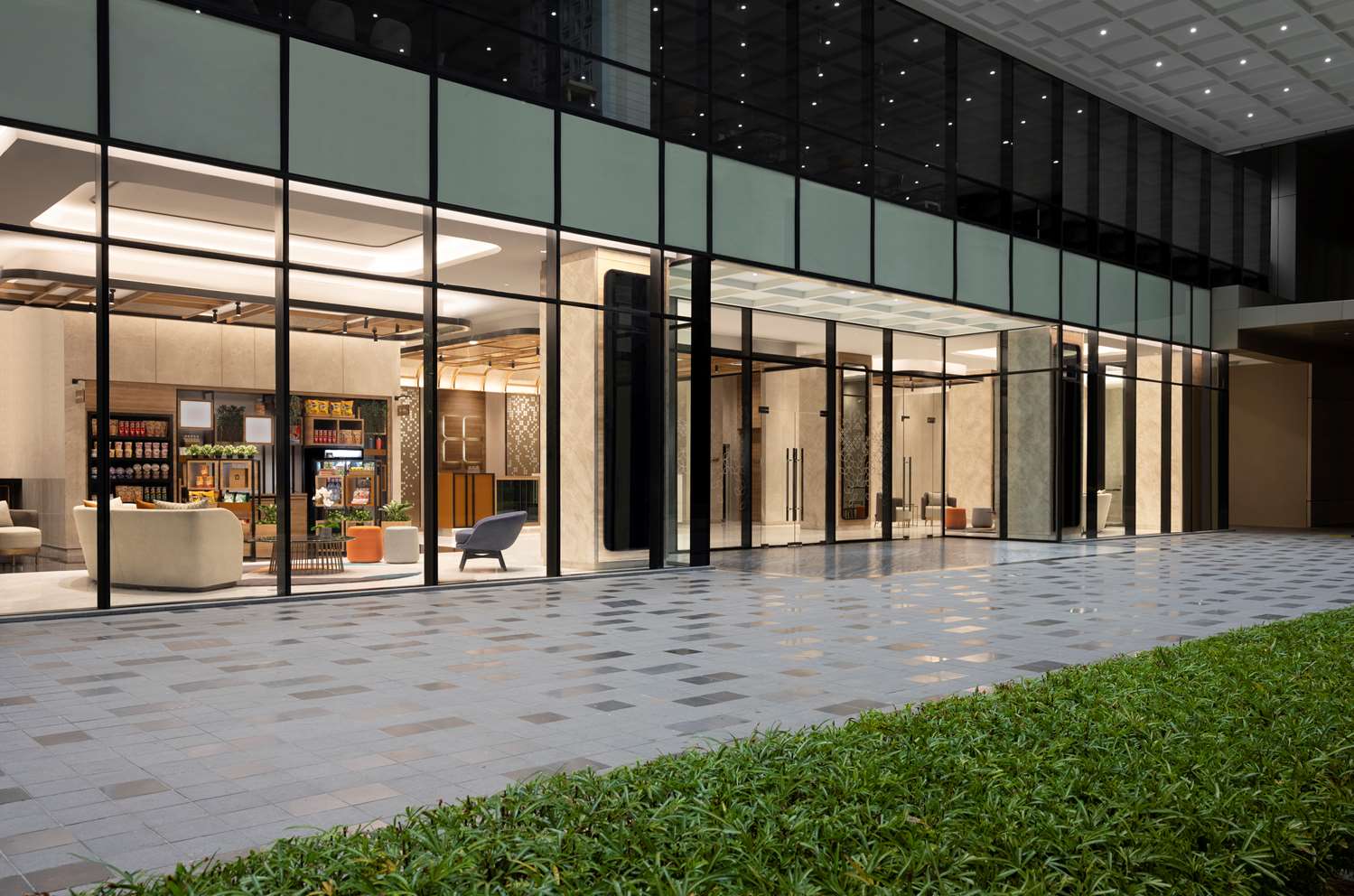 Hilton Garden Inn Jakarta Taman Palem 2