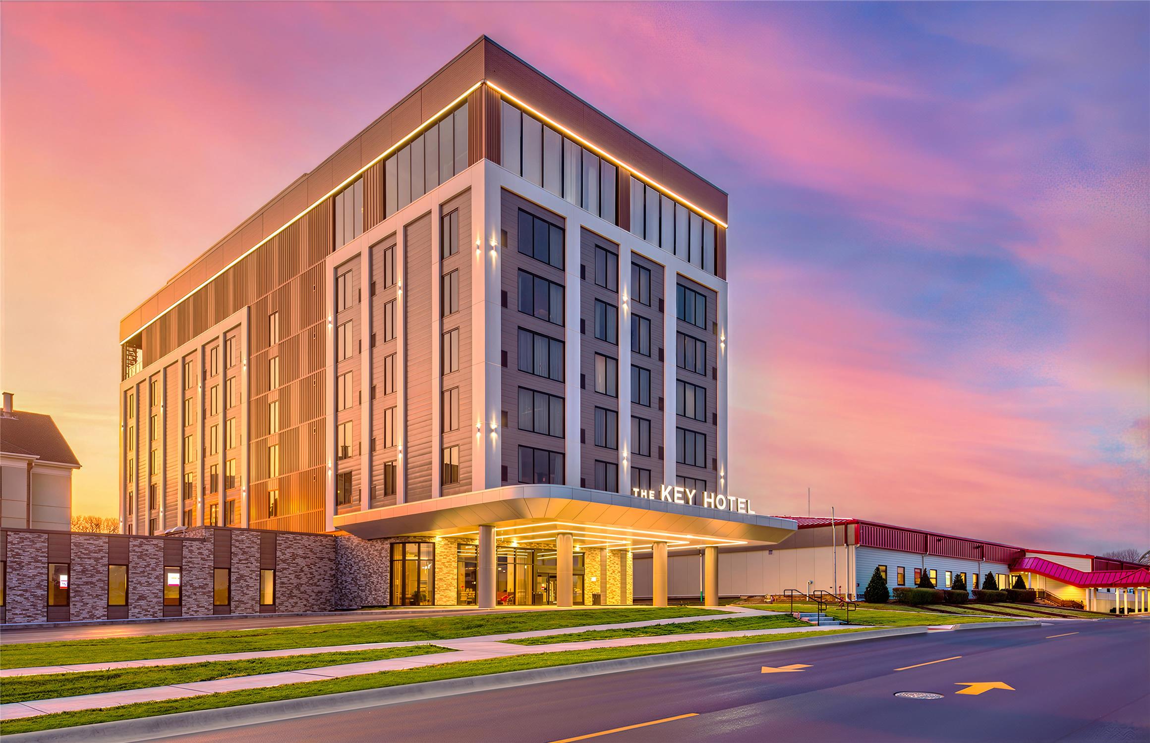 The Key Hotel Dubuque, Tapestry Collection By Hilton 1