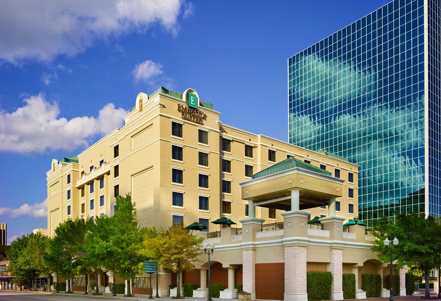 Embassy Suites by Hilton Orlando-Downtown 2