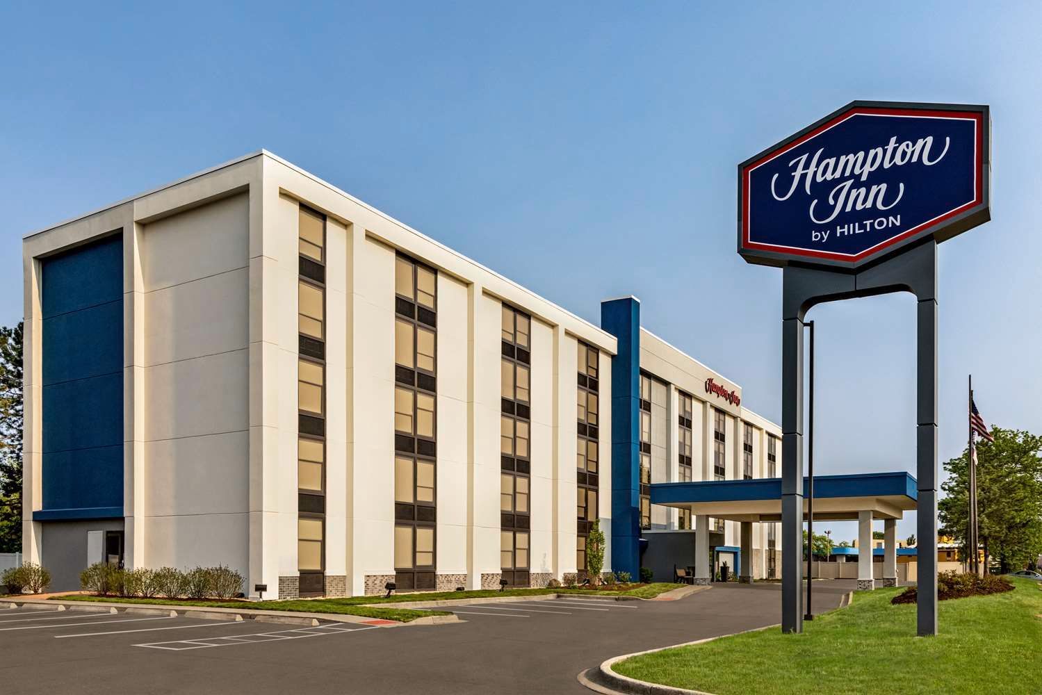 Hampton Inn Chicago-O'Hare International Airport 1