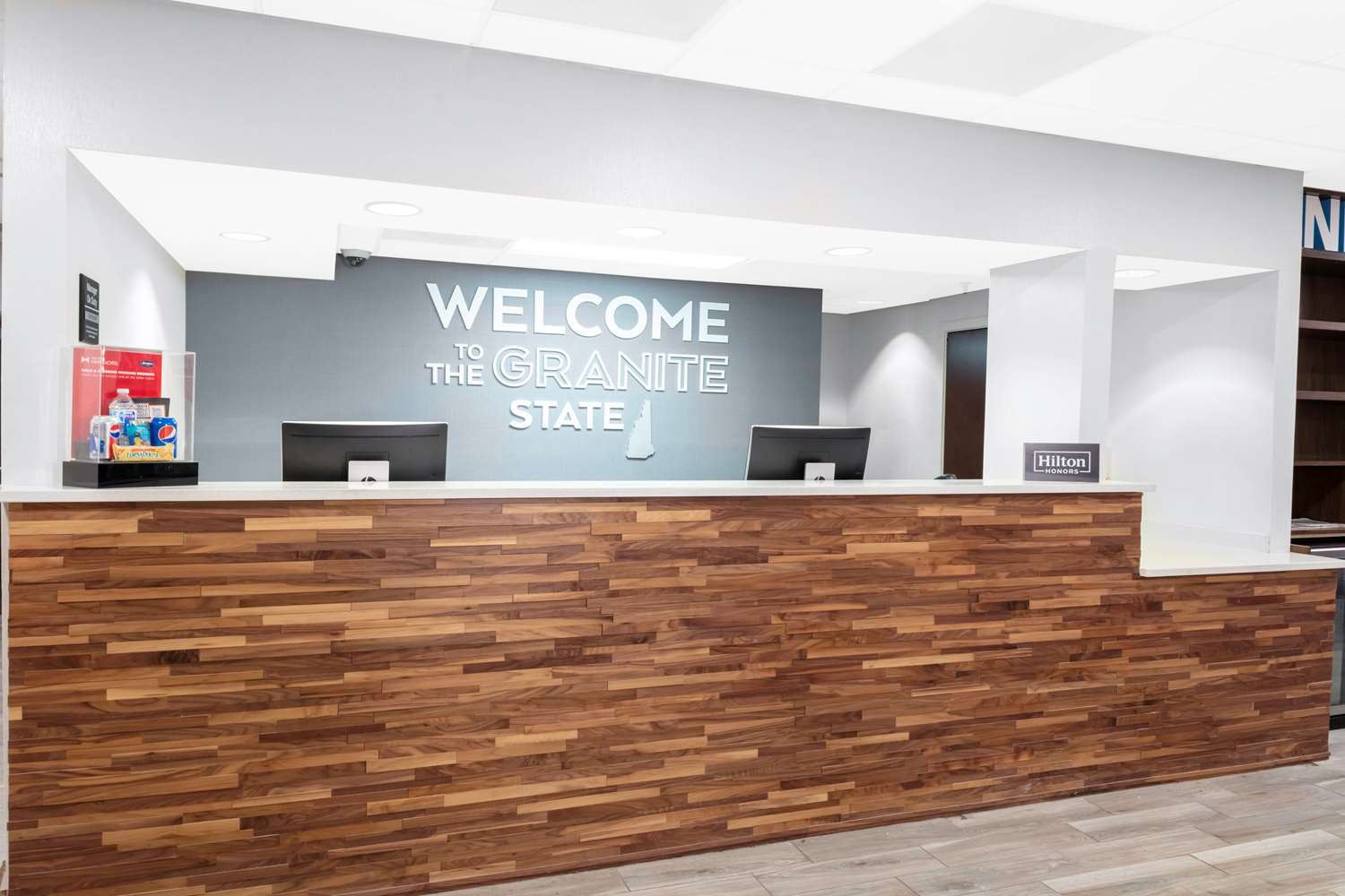 Hampton Inn Concord/Bow 2
